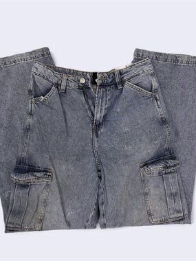 H&M • Jeans